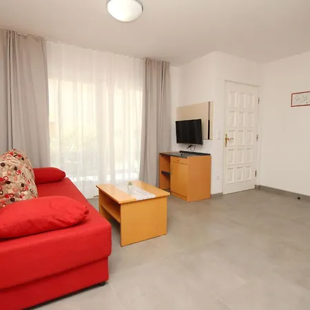Corinthia 3 By Interhome