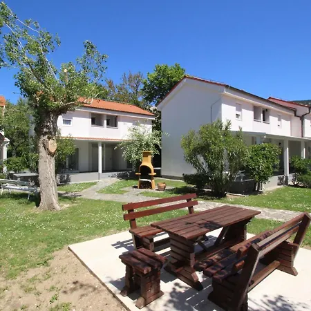 Apartamento Corinthia 3 By Interhome