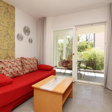 Corinthia 3 By Interhome Apartment